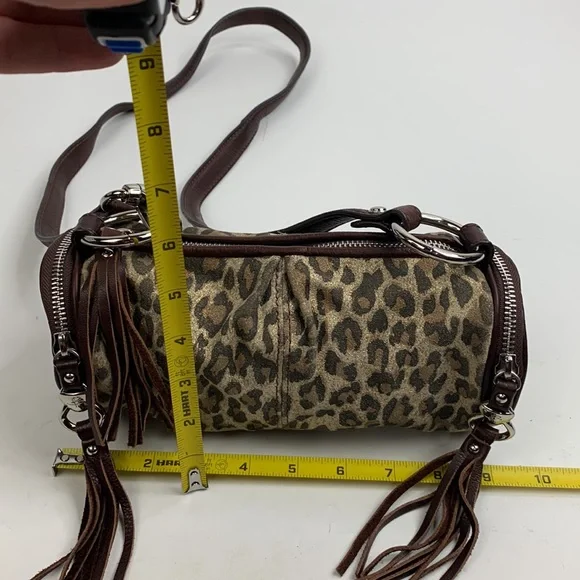 B Makowsky Leopard Print leather trim Fringe tassel Barrel bag Zip Crossbody - Picture 15 of 16